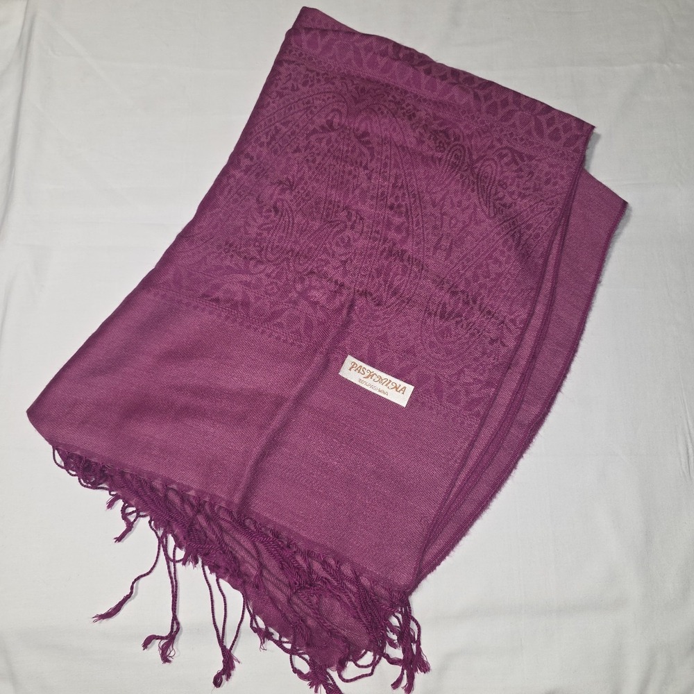 100% Pashmina Purple Solid Twill Scarf with Fringe Logo Accent Women